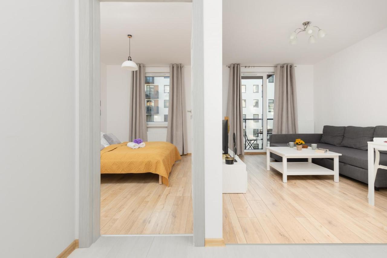 Warsaw Ulrychow Apartment With Parking By Renters Kültér fotó