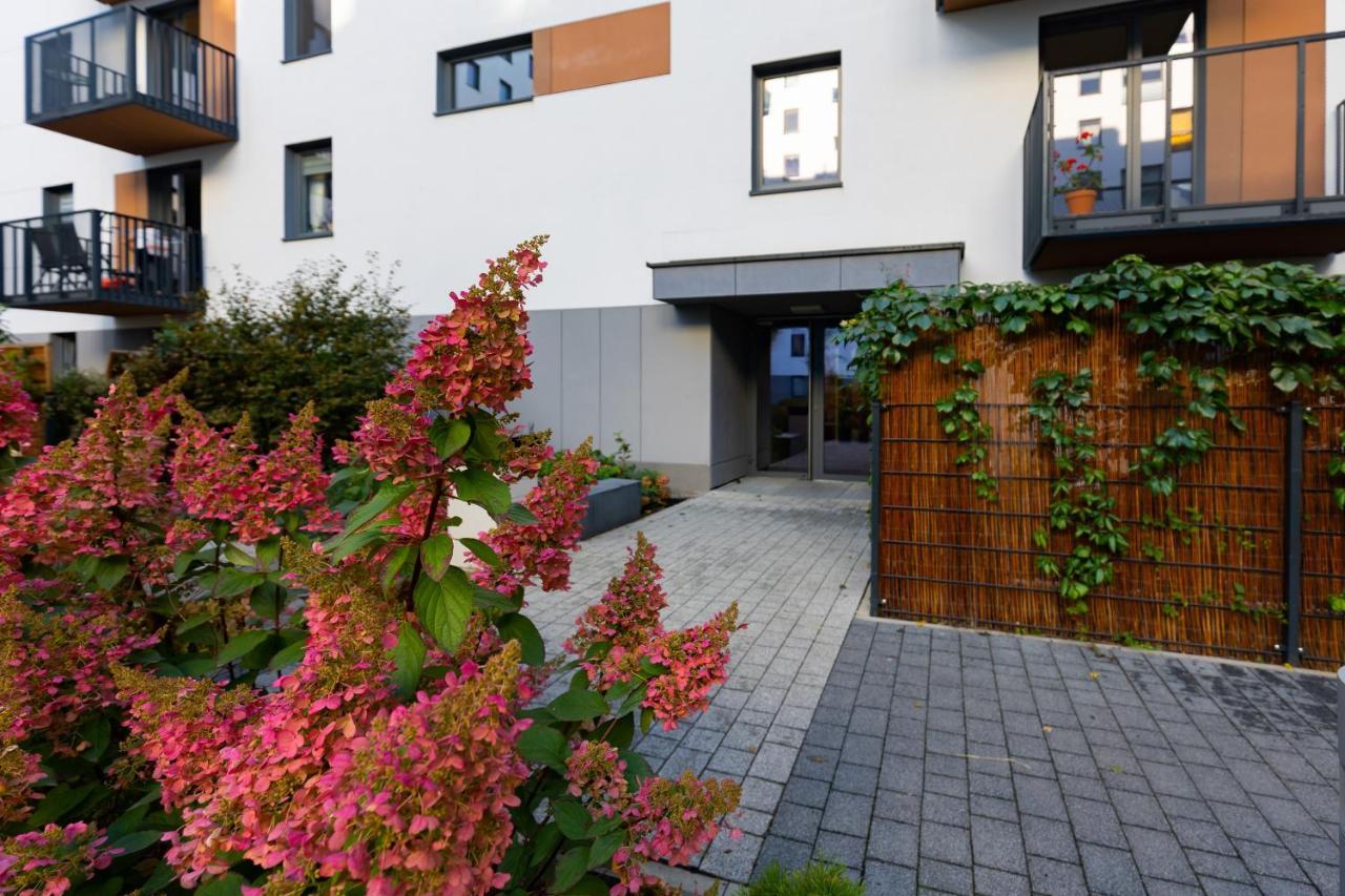 Warsaw Ulrychow Apartment With Parking By Renters Kültér fotó